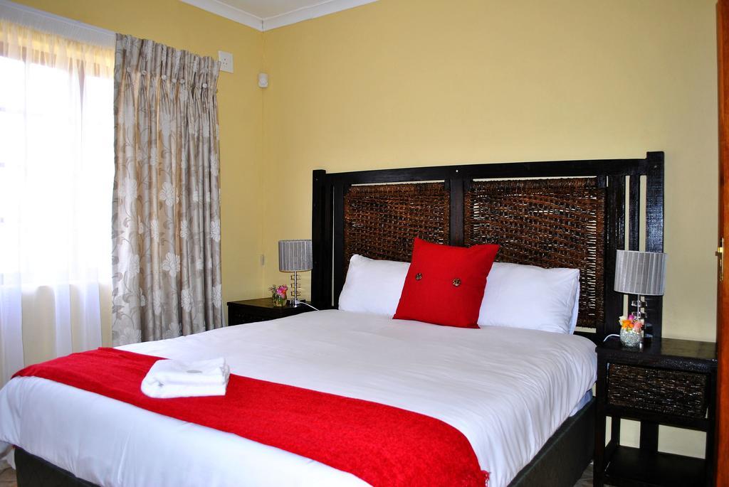 Mount Azimbo Lodge Louis Trichardt Kültér fotó