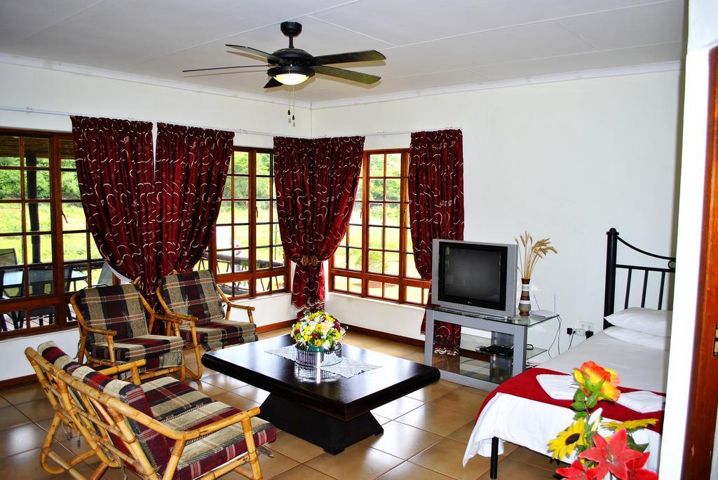 Mount Azimbo Lodge Louis Trichardt Kültér fotó